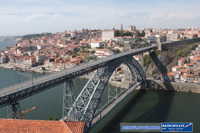 Cầu Ponte Luis, biểu tượng của Porto.