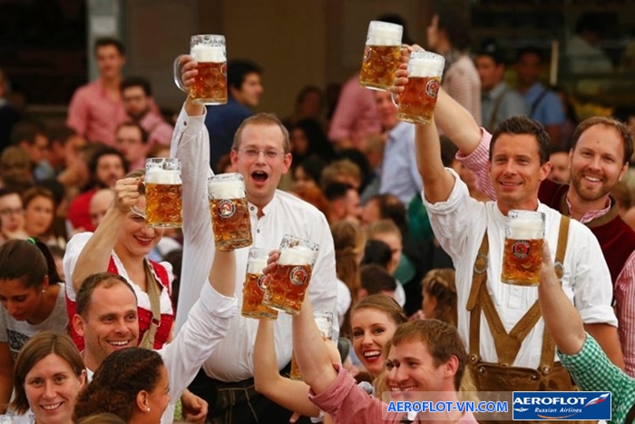 Lễ hội bia Oktoberfest ở Munich