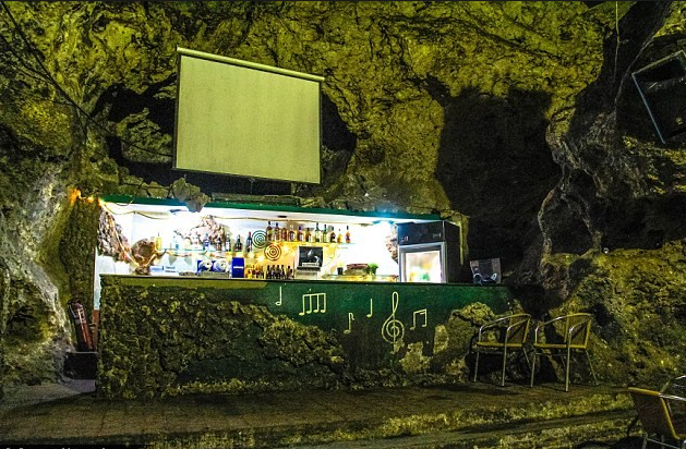 Disco Ayala - Hộp đêm trong hang động ở Cuba