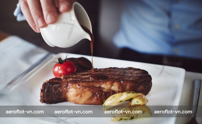 Những món ăn trên khoang hạng nhất của Aeroflot được chế biến rất cầu kì