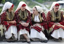 Trang phục truyền thống của Nga ngày nay